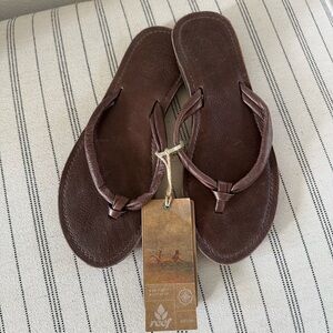Reef Creamy Chocolate Leather Flip-Flops NEW